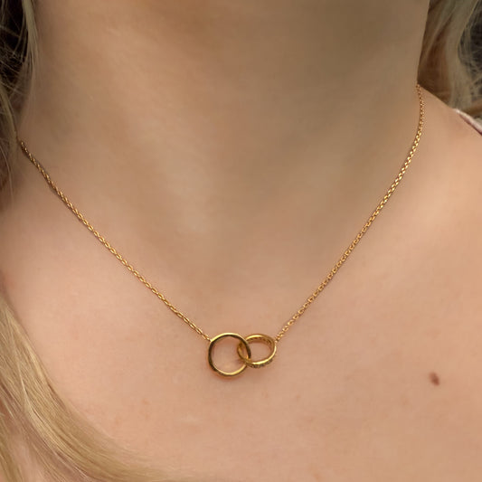 Gold Interlocking Rings Necklace